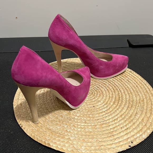 BCBGeneration Hi Barbie Pink Leather Suede Platform Pump Heel Size 8.5 - Picture 12 of 15